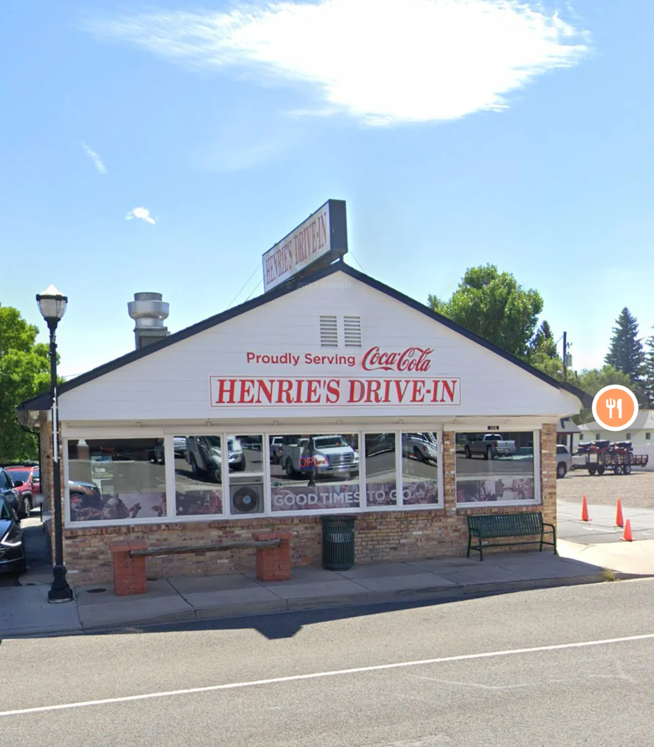 Henrie's Drive In